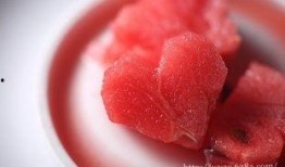 吃瓜口腔起泡,揭秘吃瓜引发的口腔小困扰