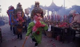 福建长乐游神吃瓜,一场别开生面的吃瓜文化体验