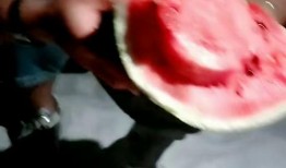 好嗨哟冬天吃瓜,好嗨哟，一起吃瓜取暖！