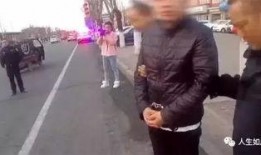 和男友吃瓜现场,甜蜜互动引网友热议